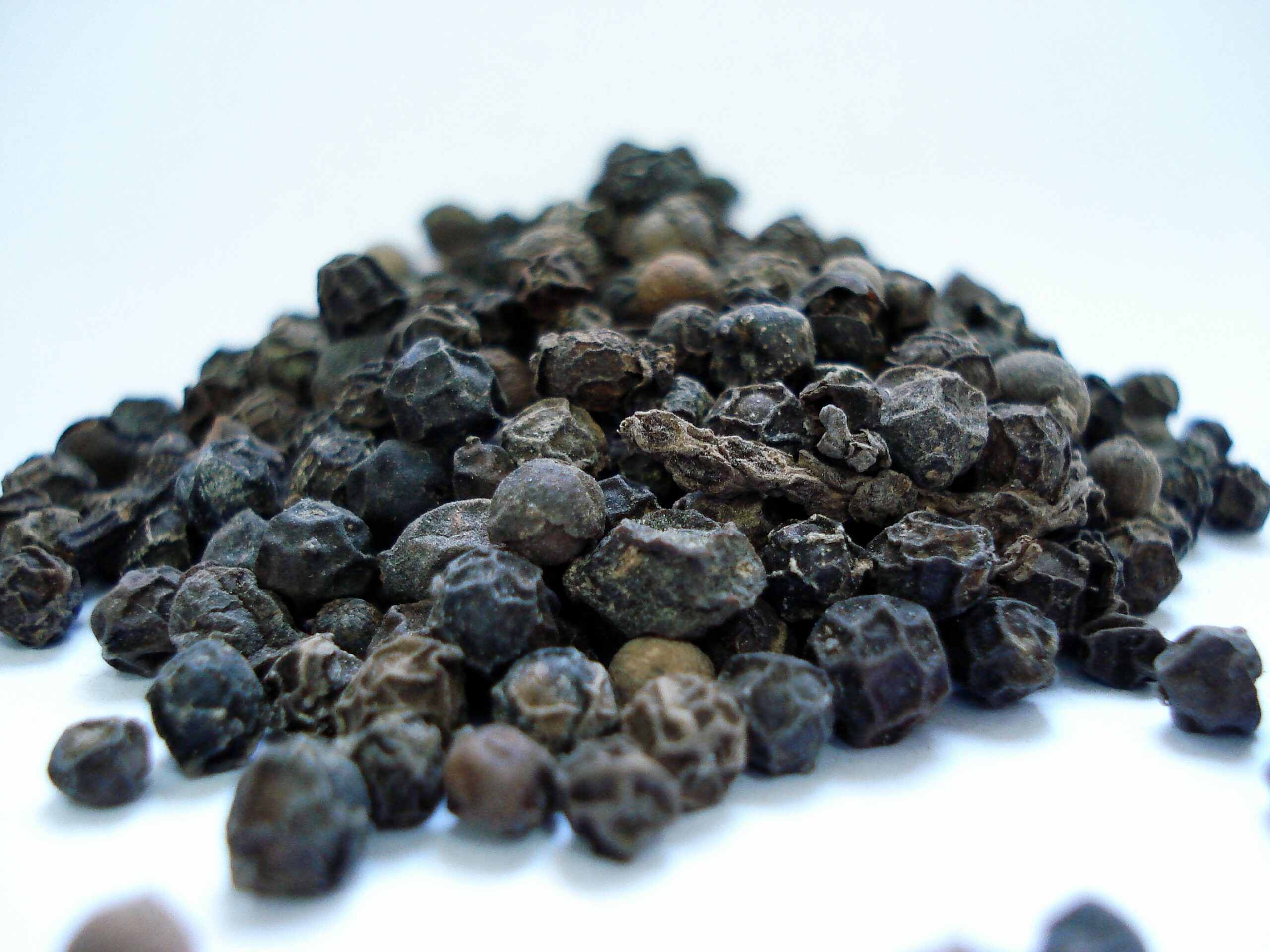 Black pepper โ the richest natural source of caryophyllene terpene